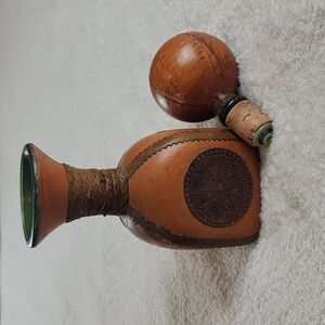 VINTAGE wine decanter, leather and green glass. Retro chic, totally usable.